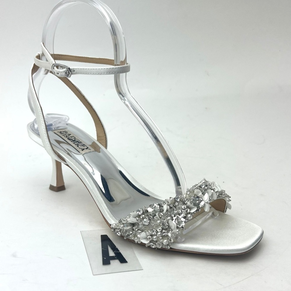BADGLEY MISCHKA Kate Ankle Strap Sandal sz 8